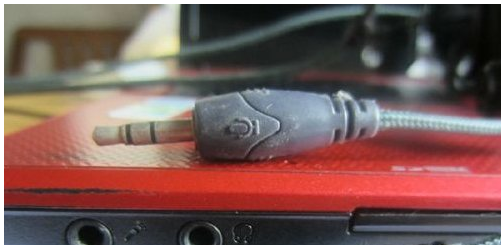 如何解决耳麦不能说话 封面